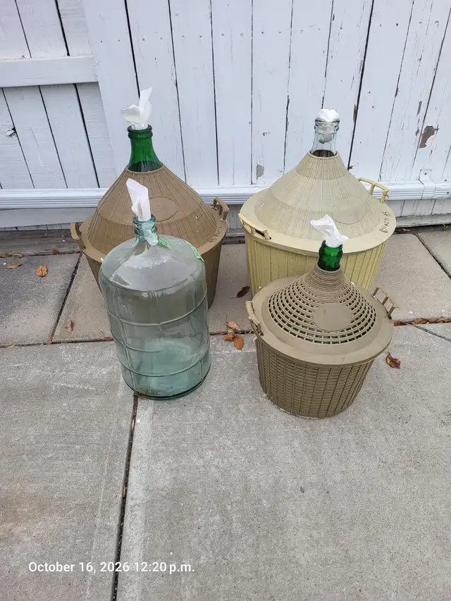 WINE JARS