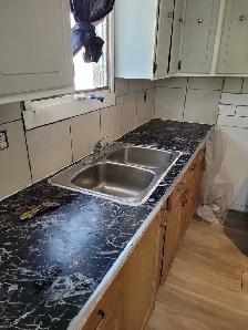3 BR MainFloor in Castleridge - Avail NOW - Photo 3