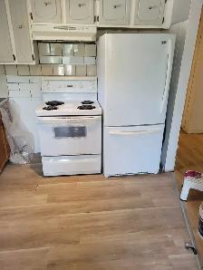 3 BR MainFloor in Castleridge - Avail NOW - Photo 4