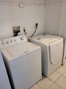 3 BR MainFloor in Castleridge - Avail NOW - Photo 7