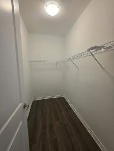ONE-BEDROOM DUPLEX BASEMENT APARTMENT IN BRAMPTON (1.5 WASHROOM) - Photo 6