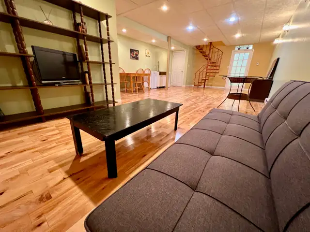 CHAMBRE SEMI-MEUBLÉE POUR ETUDIANT - ROSEMONT