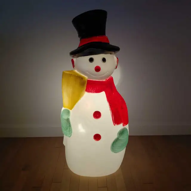 Grand bonhomme de neige illuminé vintage en plastique blow mold