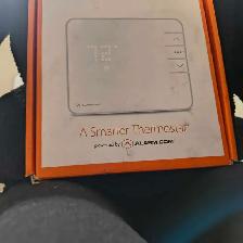 NEW SMART THERMOSTAT IN BOX