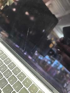 Macbook Air 2022 M2 With Charger - Photo 3