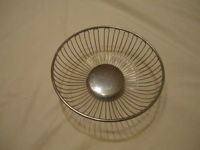 SMALL ROUND FRUIT BASKET