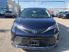 2024 Toyota Sienna XLT - Hybrid - Photo 2