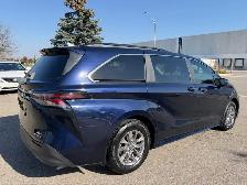 2024 Toyota Sienna XLT - Hybrid - Photo 6