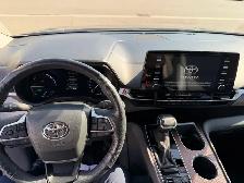 2024 Toyota Sienna XLT - Hybrid - Photo 21