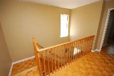 BEAUTIFUL END UNIT FULL TOWNHOUSE FOR RENT - Woodbridge - Photo 8
