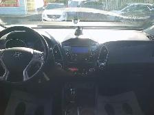 2015 Hyundai Tucson GLS Loaded With ONLY 140000 KM !! - Photo 11