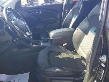 2015 Hyundai Tucson GLS Loaded With ONLY 140000 KM !! - Photo 12