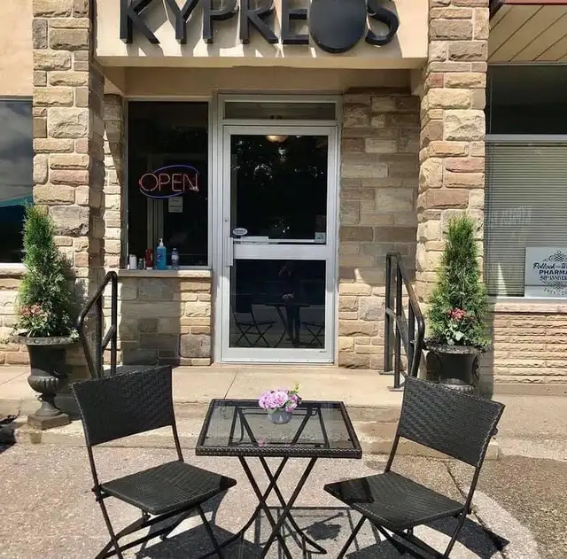 Hiring experienced line cooks