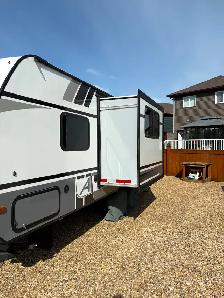 travel trailers - Photo 2