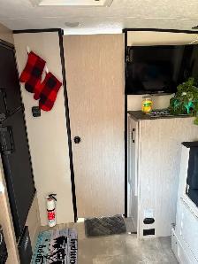 travel trailers - Photo 4