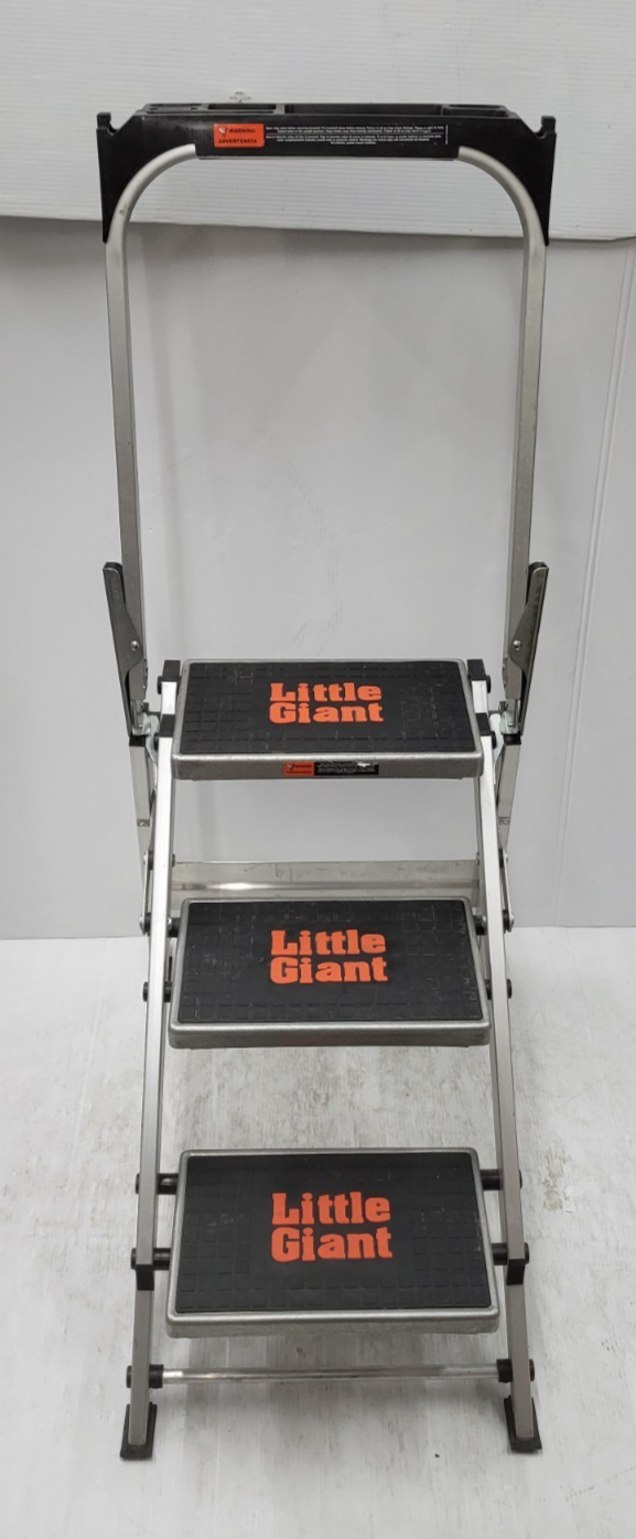 (N93707-7) Little Giant 11903D Jumbo Step Ladder