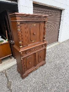 Free delivery antique Vintage Wooden Hutch Cabinet - Photo 6