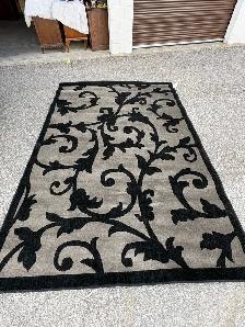 Free delivery used Black and Grey Floral Area Rug - Photo 7
