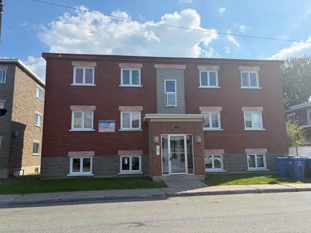 très beau 5½ rue Chabot, secteur Vanier, demi sous-sol libre