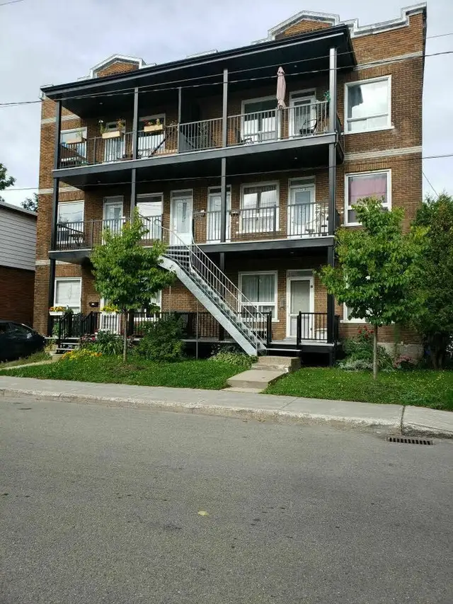 Très beau logement 5 1/2 près du Parc Maizeret Décembre