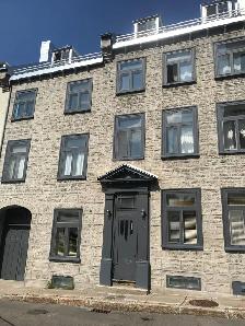 Très Beau 1½ Plein Coeur Du Vieux-Québec Rue Ste-Angèle MEUBLÉ