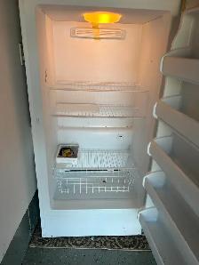 Huge size Frigidaire brand freezer for sale. - Photo 5