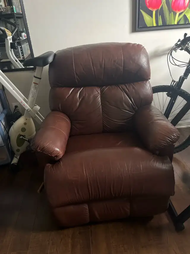 leather lazy boy chair