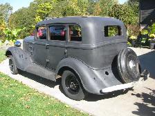 1934 Plymouth - Photo 2