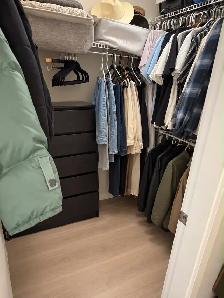 Spacious D/T Condo 1 bed/1 bath/1 parking stall - Photo 9