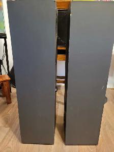 pair of Polk Audio floor standing speakers - Photo 5