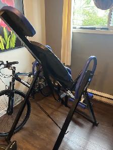 Brand new gravity inversion table - Photo 2