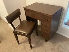 SEWING MACHINE CABINET - Photo 4