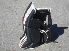 UP FOR SALE CCM BY LEFEVRE E3.9 31 1 SIZE GOALIE PADS $125.00! - Photo 3