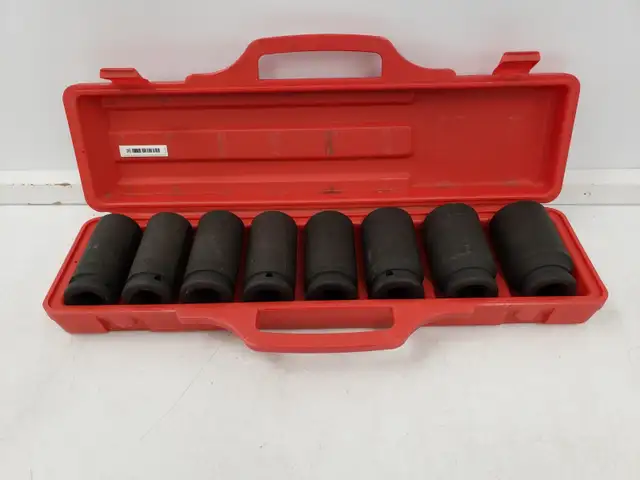 (9924978) No Name Deep Impact Socket Set - 8 Pieces