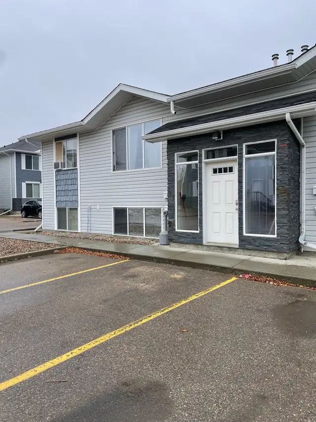 Saskatchewan 2Bedroom Condo!