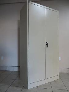 Metal Storage Cabinet, Lock and Key
