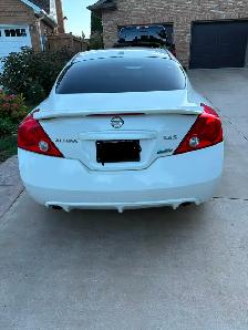 2012 Nissan Altima Coupe A5S- 4 Cylinder - Photo 4