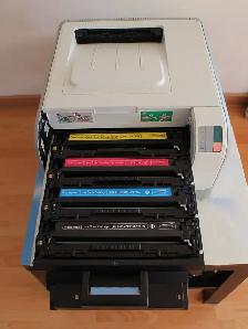 HP Color Laserjet 1215 - Photo 2