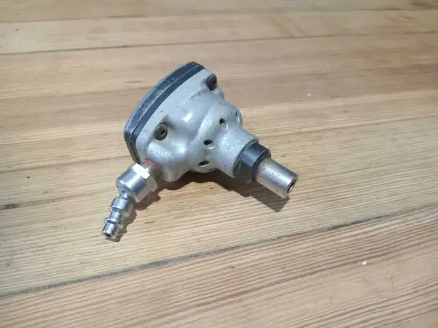 Palm nailer