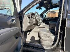 2024 Chevrolet Suburban LT AWD CUIR TOIT PANO 5.3L - Photo 2