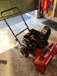 Snowblower for sale 22" - Photo 4