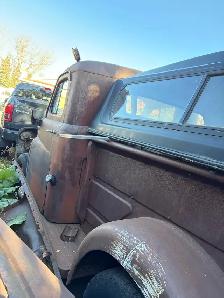 49 Fargo Complete Truck - Photo 6