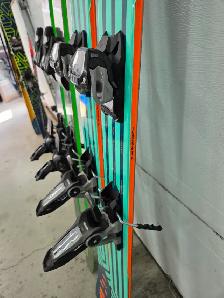 Skis alpins - Photo 3