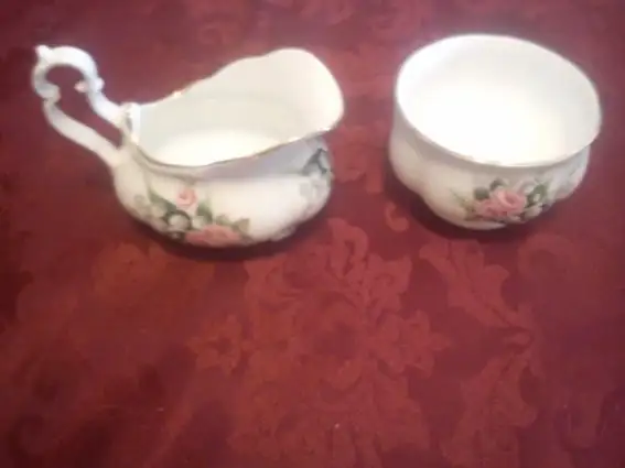 Royal Albert - Lily of the Valley