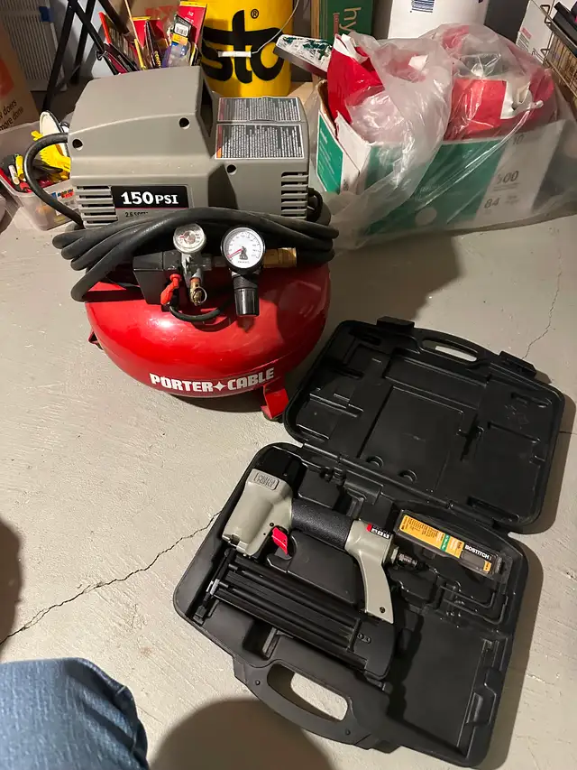 6 Gallon Air compressor w/ 18 gauge brad nailer combo.