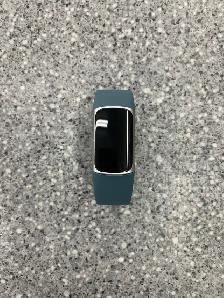 Fitbit Charge 5 Fitness Tracker - Photo 2