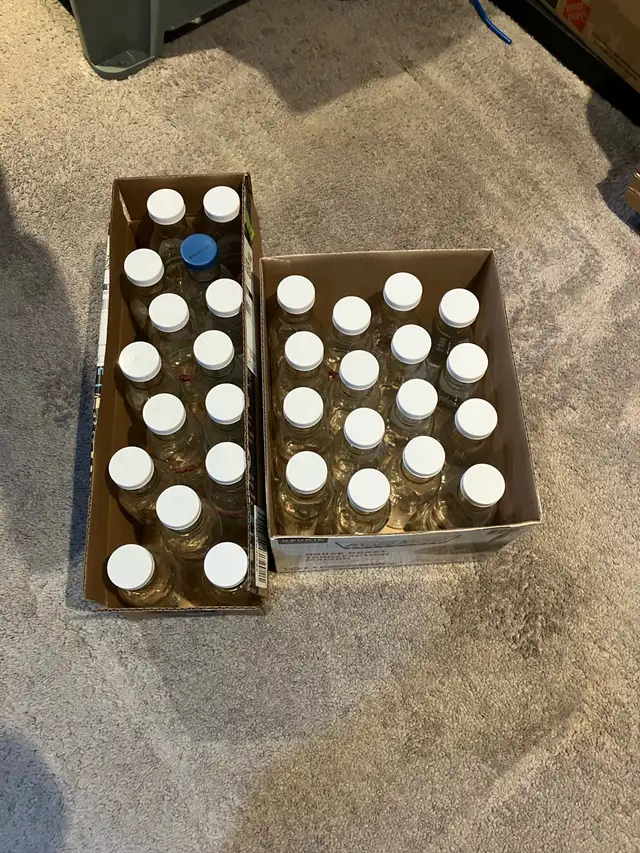 375 ml salad dressing bottles with lids