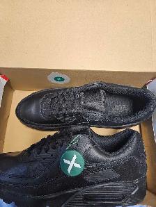 air max 90 ltr (new) 10.5 us