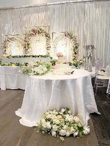Halton amazing wedding Cakes - Photo 5