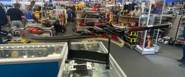 Red Queen DMC4 Sword Replica @ Cashopolis!!